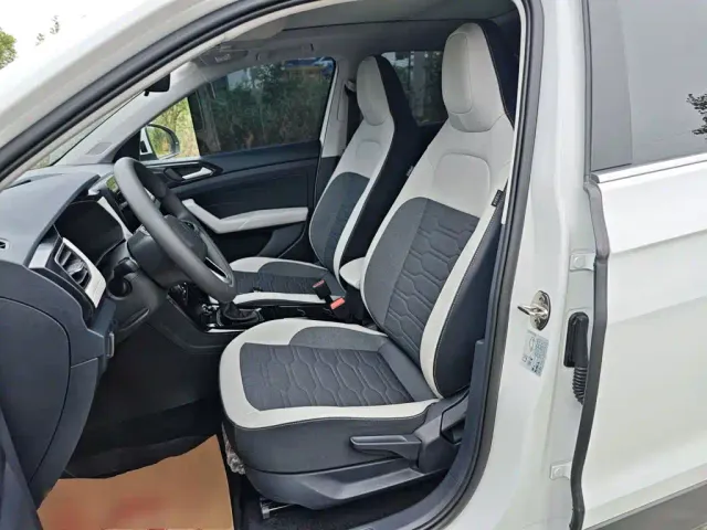 Volkswagen Tharu — Фото автомобиля 14