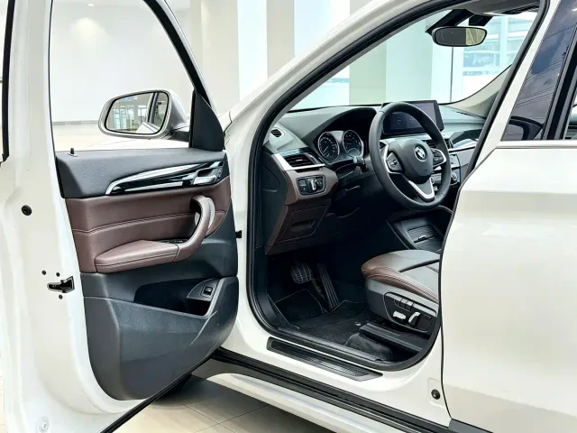 BMW BMW X1 2022 sDrive20Li Premium — Фото автомобиля 13