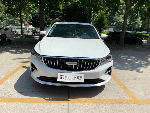 Geely Emgrand — Фото автомобиля 2