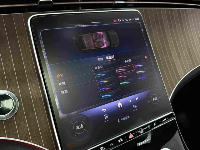 Mercedes-Benz EQE SUV — Фото автомобиля 16