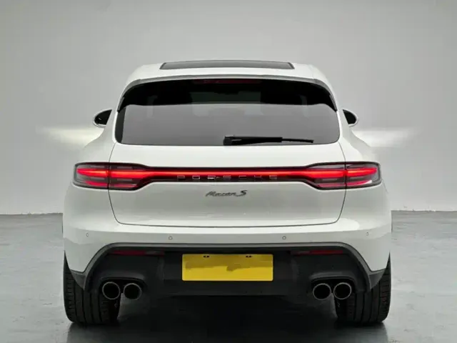 Porsche Macan — Фото автомобиля 6