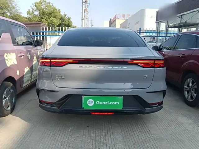 BYD Han — Фото автомобиля 5