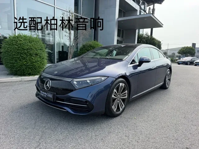Фотография автомобиля — Mercedes-Benz EQS