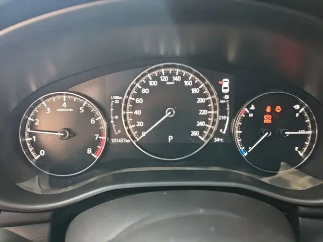 Mazda Axela — Фото автомобиля 11