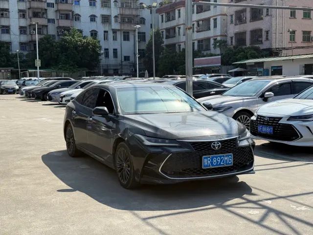 Toyota Avalon — Фото автомобиля 4