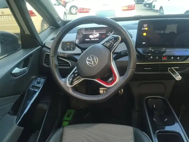 Volkswagen ID.3 — Фото автомобиля 10