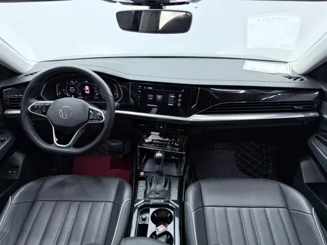 Volkswagen Passat — Фото автомобиля 7