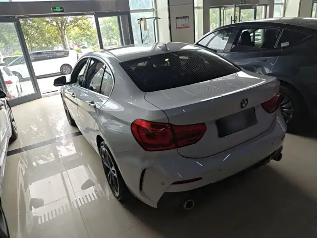 BMW 1 Series — Фото автомобиля 4