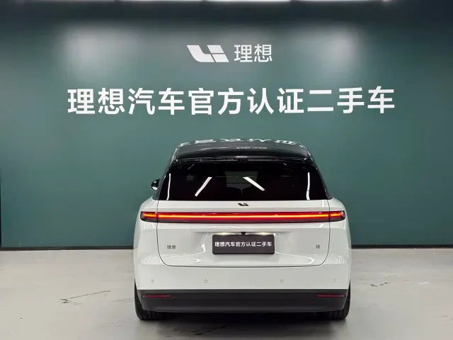 Li Auto i8 — Фото автомобиля 25