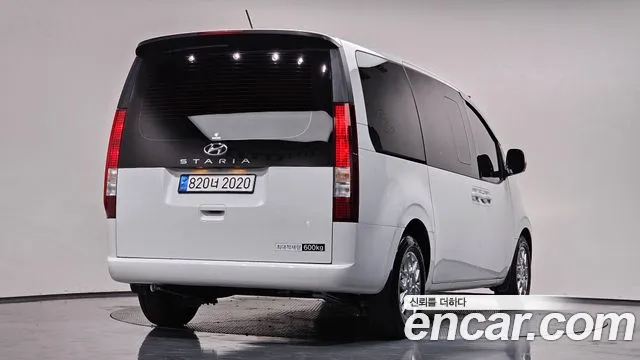 Hyundai Staria Staria Карго 5 мест — Фото автомобиля 2