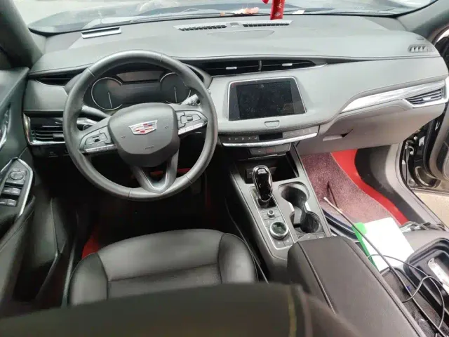Cadillac XT4 — Фото автомобиля 5