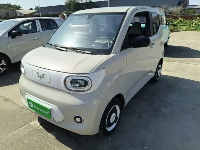Фотография автомобиля — Wuling Hongguang Mini EV