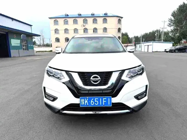 Nissan X-Trail — Фото автомобиля 8