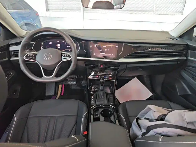 Volkswagen Passat — Фото автомобиля 9
