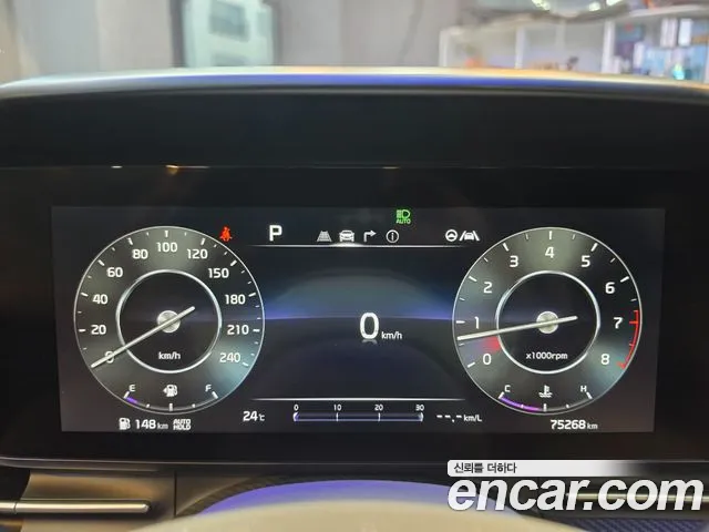 Kia Canival Carnival 4 поколение Бензин 7 мест Signature — Фото автомобиля 8