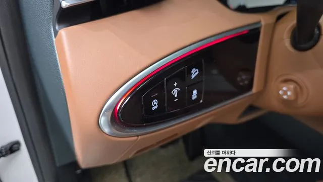 Genesis GV70 — Фото автомобиля 15