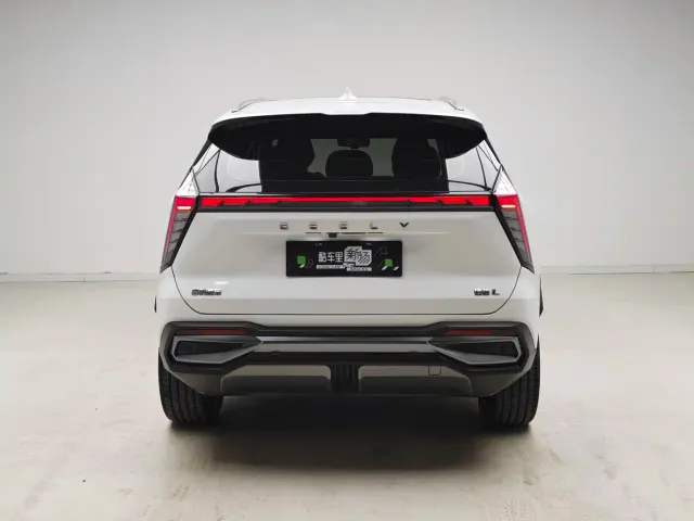 Geely Boyue L — Фото автомобиля 5