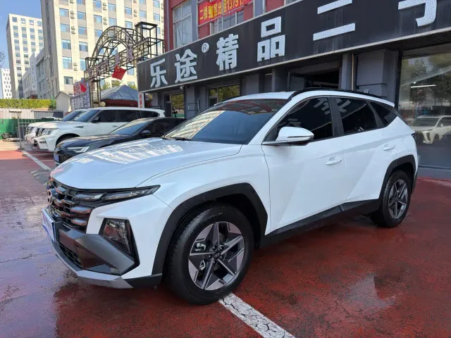 Hyundai Tucson — Фото автомобиля 2