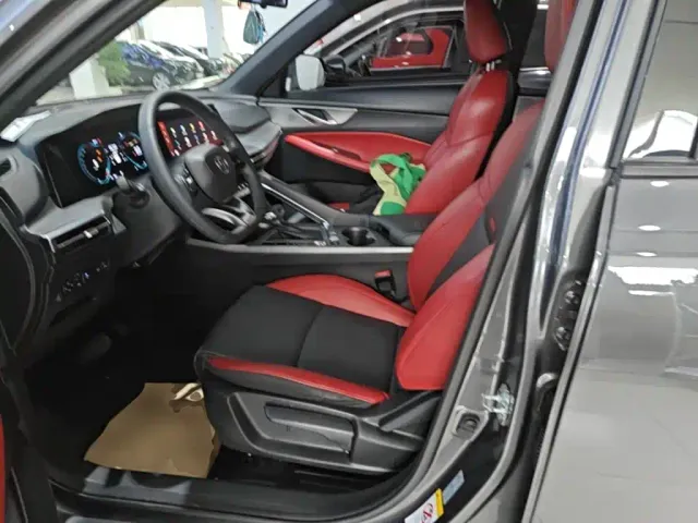 Changan CS35 Plus — Фото автомобиля 14
