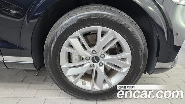 Genesis GV70 2.5T Бензин 2WD — Фото автомобиля 3