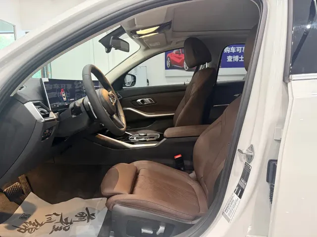 BMW 3 Series — Фото автомобиля 17