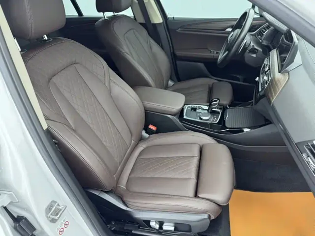 BMW X3 — Фото автомобиля 11