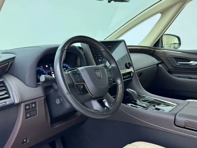 Toyota Vellfire — Фото автомобиля 7