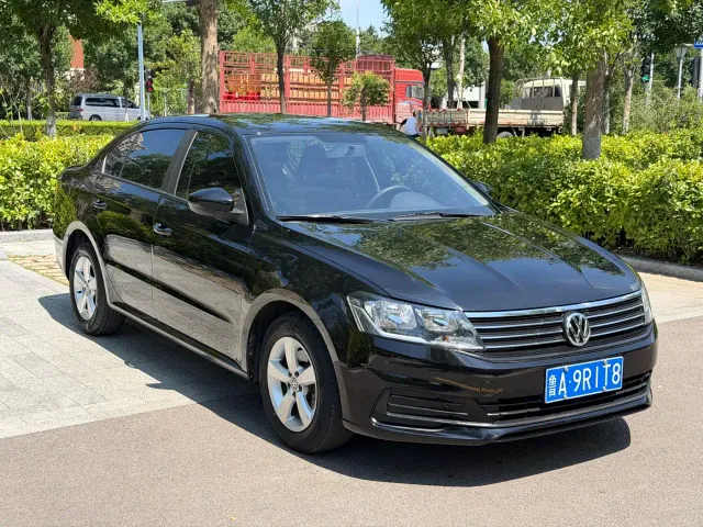 Volkswagen Lavida — Фото автомобиля 3