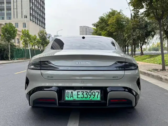Xiaomi SU7 — Фото автомобиля 7