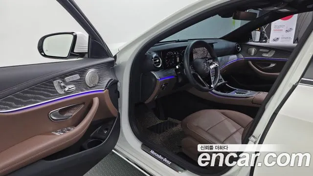 Mercedes-Benz E-Class E-класс W213 E350 4MATIC Exclusive — Фото автомобиля 10