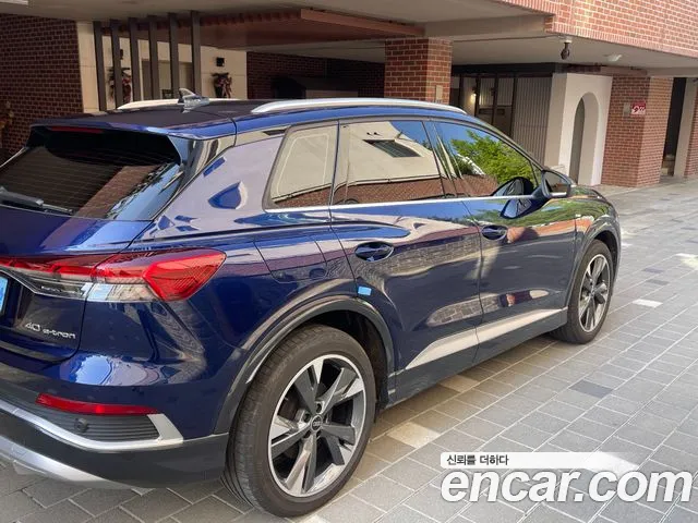 Audi Q4 e-tron F4 — Фото автомобиля 10