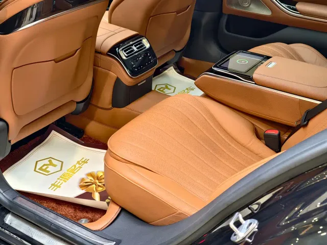 Mercedes-Benz S-Class — Фото автомобиля 12