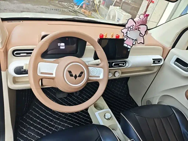 Wuling Hongguang Mini EV — Фото автомобиля 9