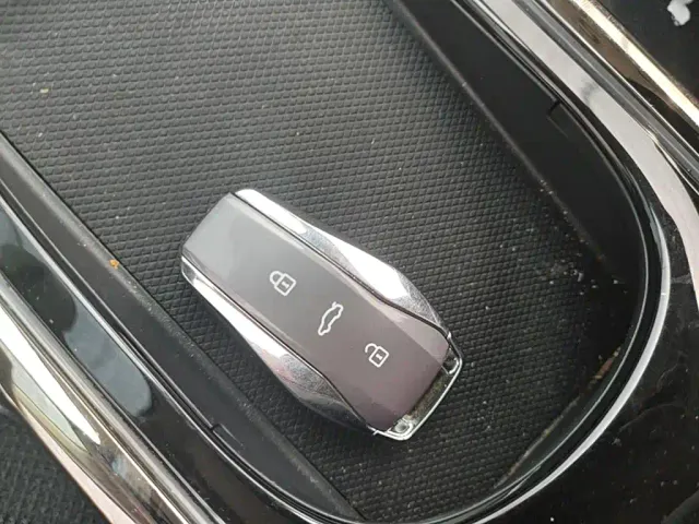 JAC Yiwei 3 — Фото автомобиля 8