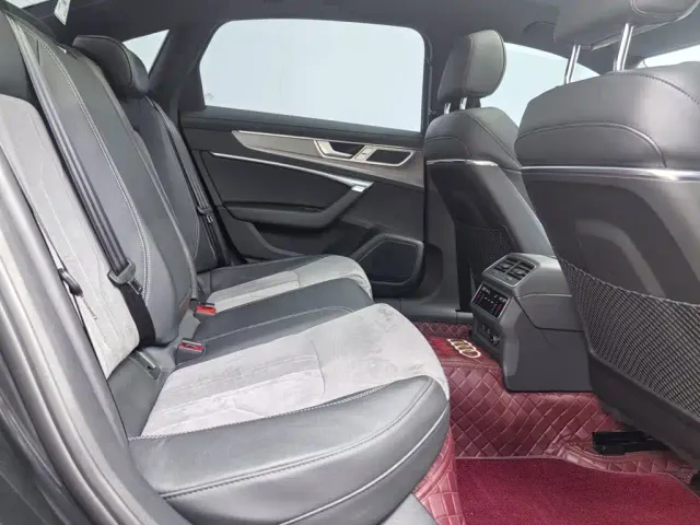 Audi A6L — Фото автомобиля 15