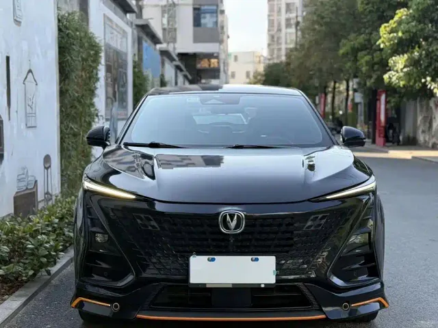 Changan UNI-T — Фото автомобиля 2