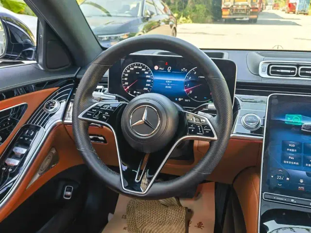 Mercedes-Benz S-Class — Фото автомобиля 11