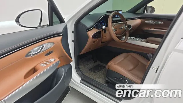 Genesis GV70 — Фото автомобиля 10