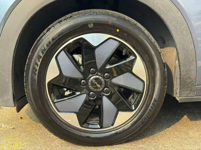 BYD Dolphin — Фото автомобиля 8