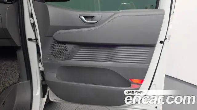 Hyundai Staria — Фото автомобиля 14