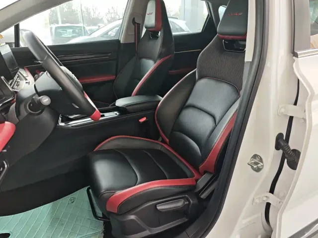 Geely Emgrand S — Фото автомобиля 14