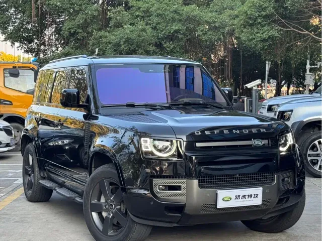 Land Rover Defender — Фото автомобиля 3
