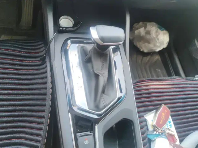 Geely Emgrand S — Фото автомобиля 16
