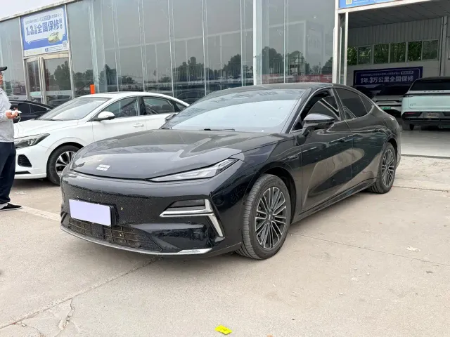 Фотография автомобиля — Geely Galaxy Xingyao 8