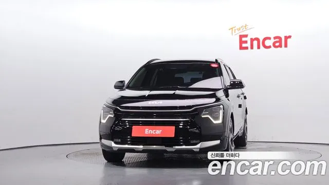 Kia Niro The All New Niro Signature — Фото автомобиля 3