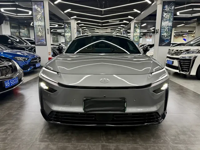 Toyota BoZhi 7 — Фото автомобиля 2