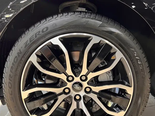 Land Rover Range Rover Sport — Фото автомобиля 4