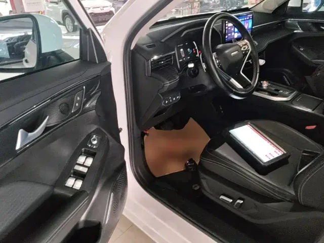 Haval Jolion — Фото автомобиля 15