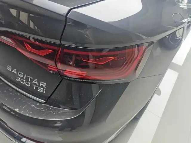 Volkswagen Sagitar — Фото автомобиля 7