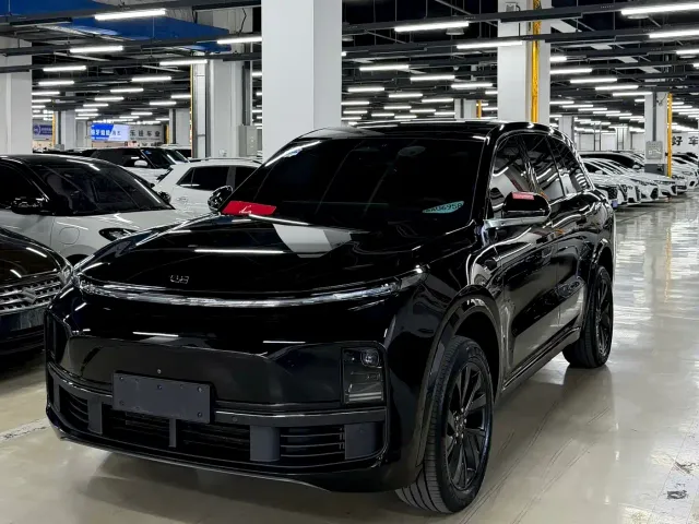 Фотография автомобиля — Li Auto L8